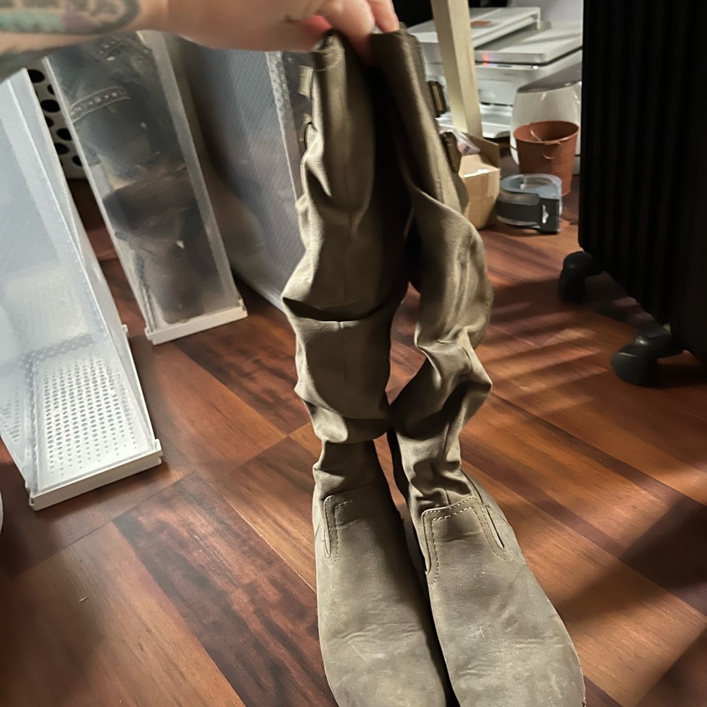 Fay Elegant Gray Boots